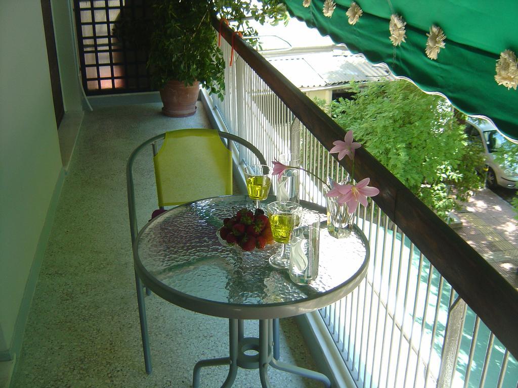 Medea Apartment Атина Екстериор снимка