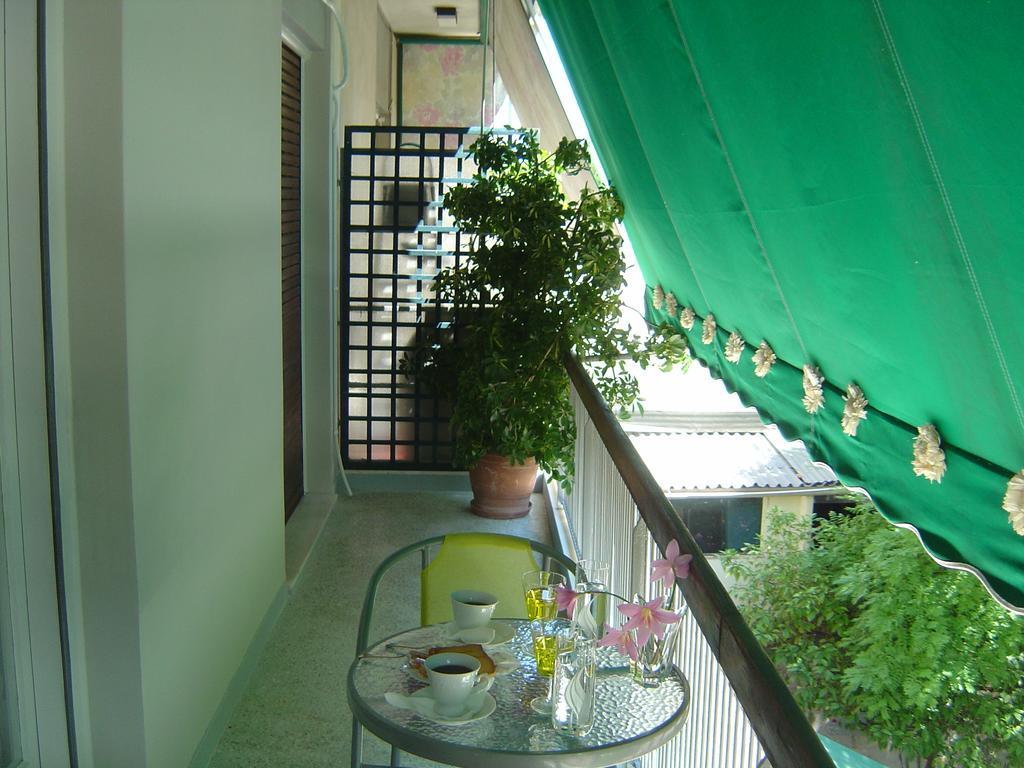 Medea Apartment Атина Екстериор снимка