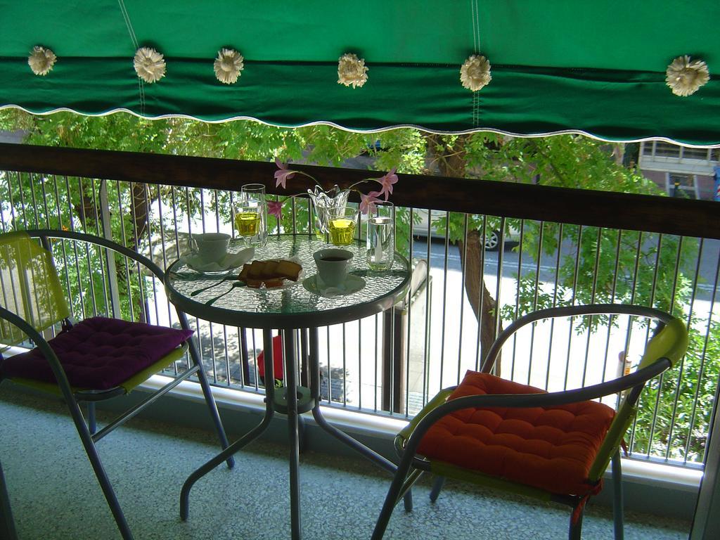 Medea Apartment Атина Екстериор снимка