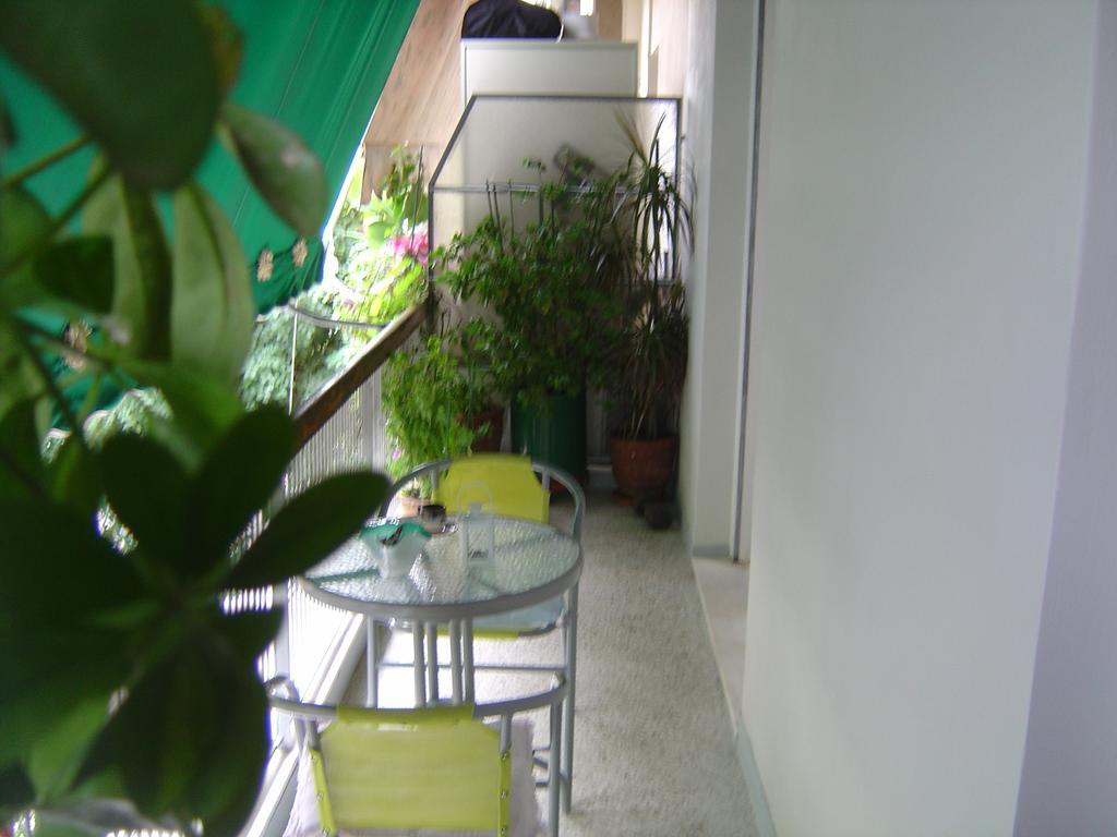 Medea Apartment Атина Екстериор снимка