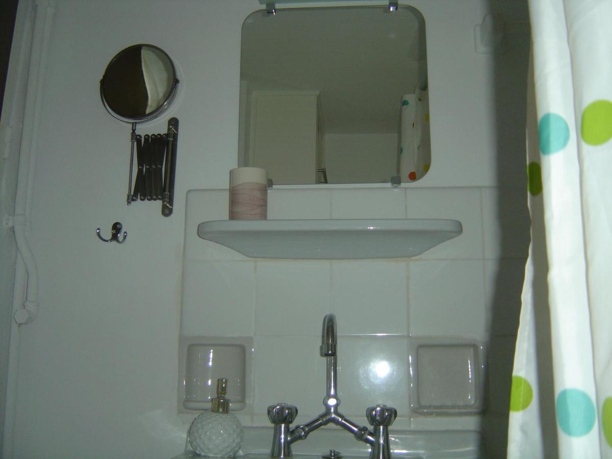 Medea Apartment Атина Екстериор снимка
